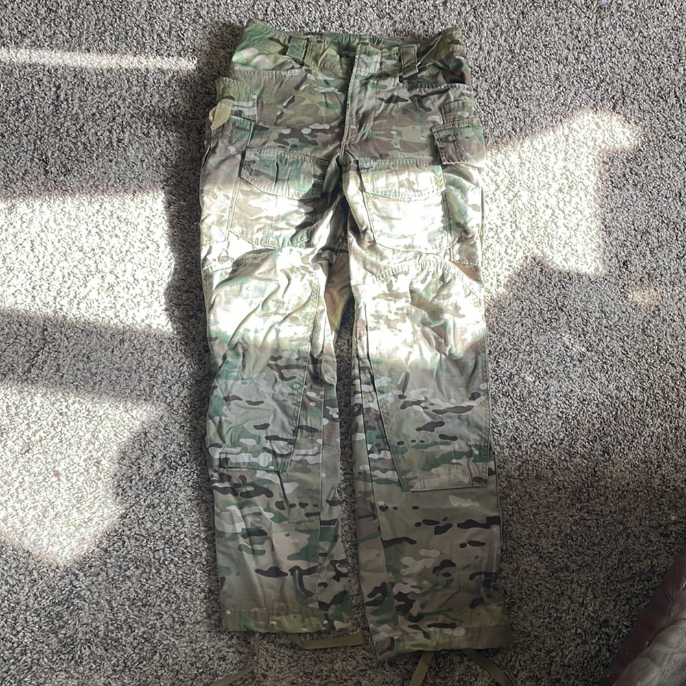 Crye Precision field pants 30S